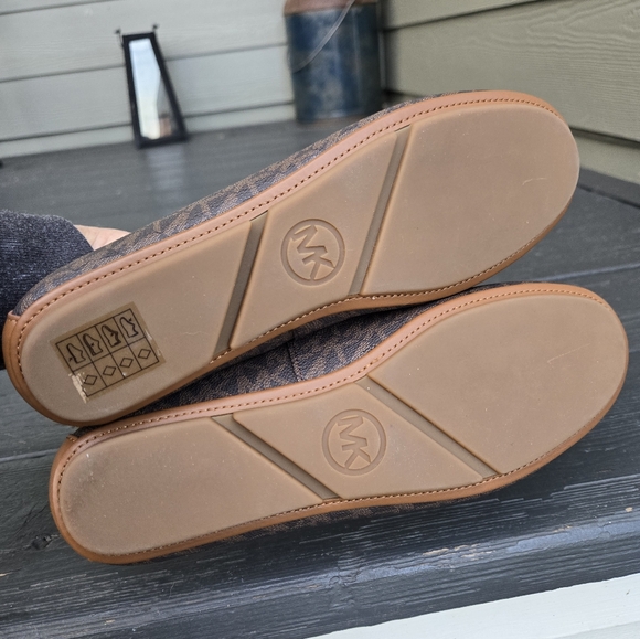 Michael Kors Signature Logo Loafers - Picture 14 of 14